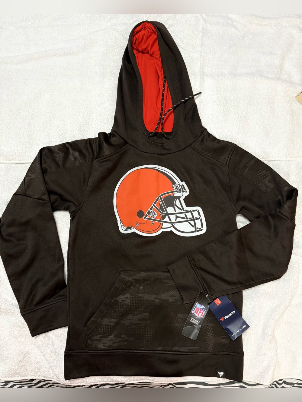 NWT Men’s small Fanatics NFL Apparel Cleveland Browns Hoodie